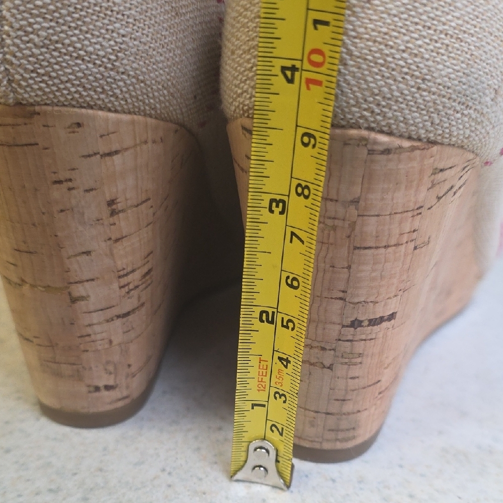 Toms Size 9 Stella Natural Burlap Embroidery Wedge Peep Toe Sandals - Picture 8 of 16